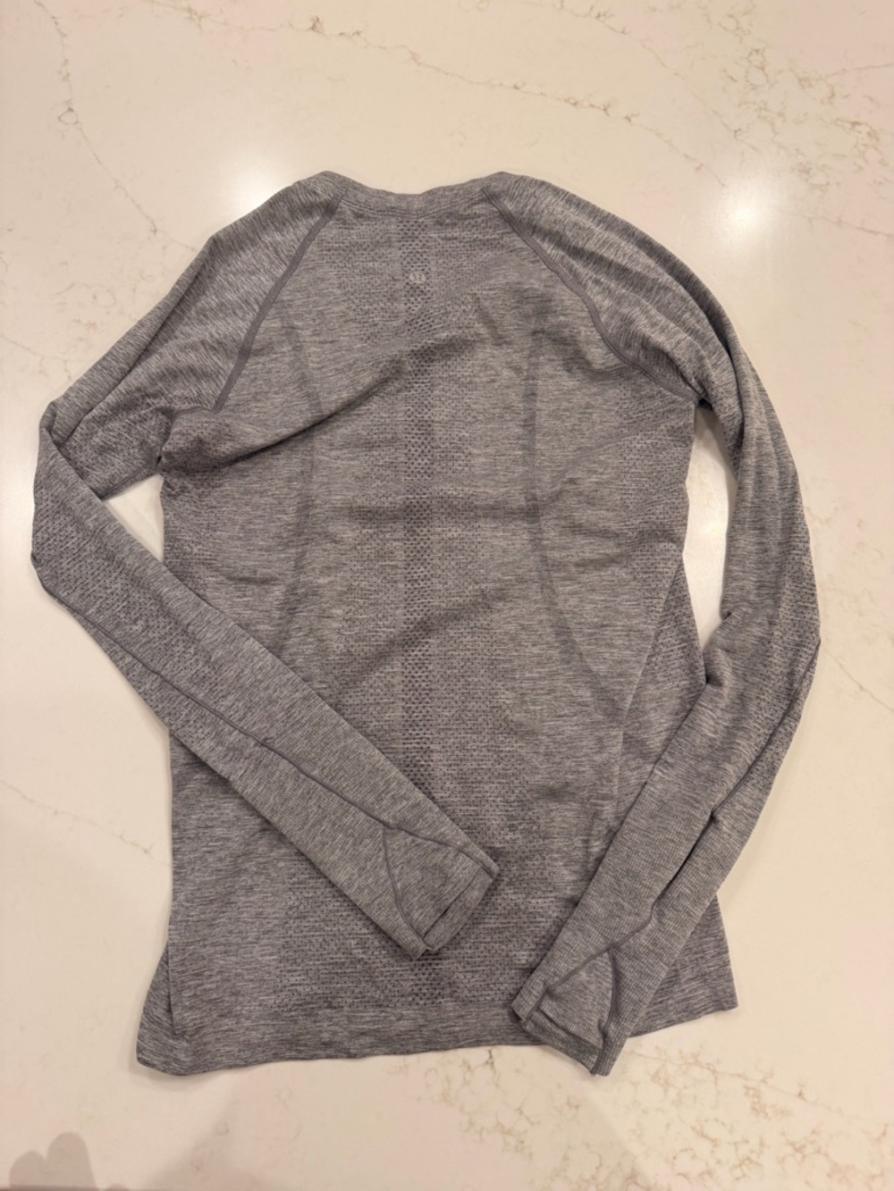 lululemon Swiftly Tech Long Sleeve Heather Gray Seamless Running Top Women 8 - Picture 4 of 5